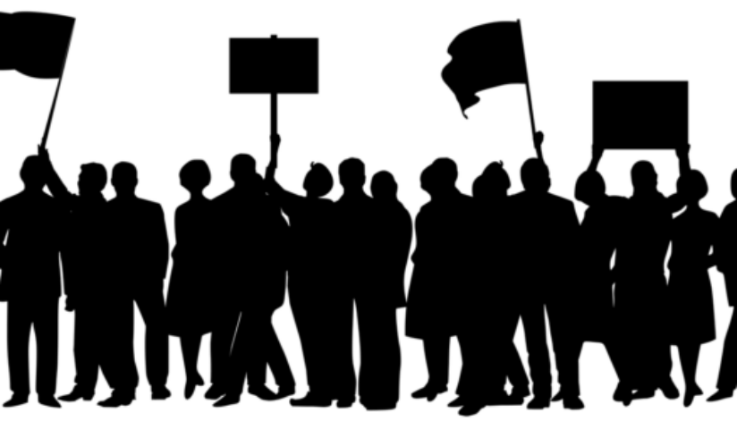 crowd-1294991_1280 (1)