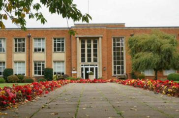 newbold_college_in_autumn_1600